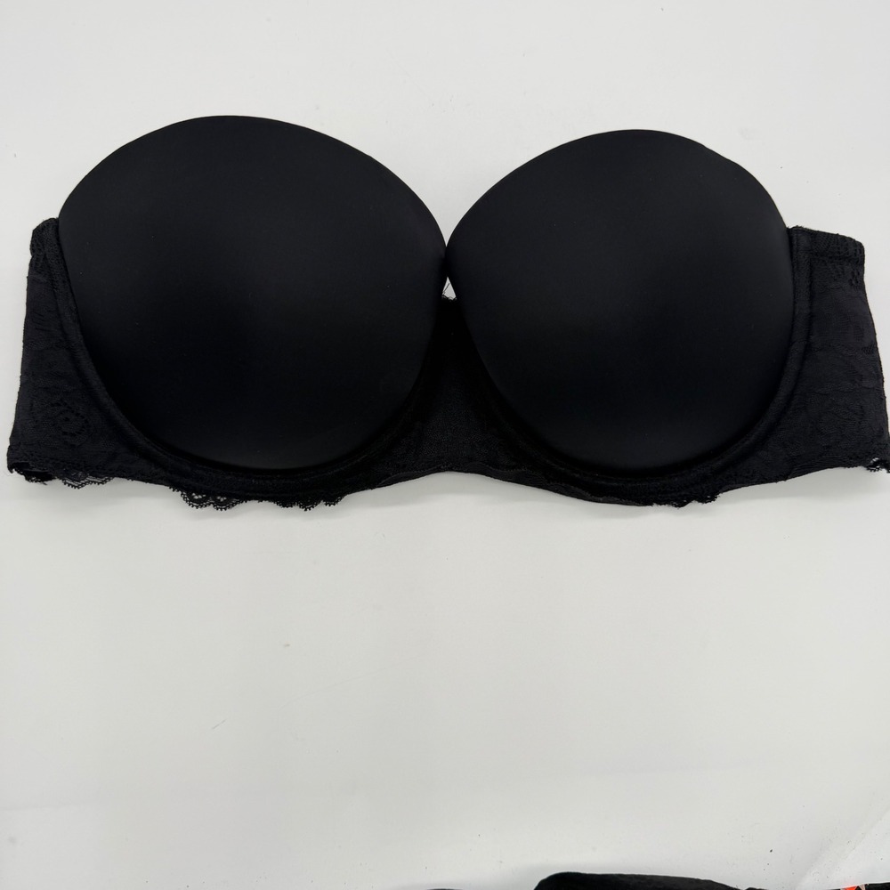 Torrid Curve Black Lace Lightly Lined Strapless Bra 40C RN148862
